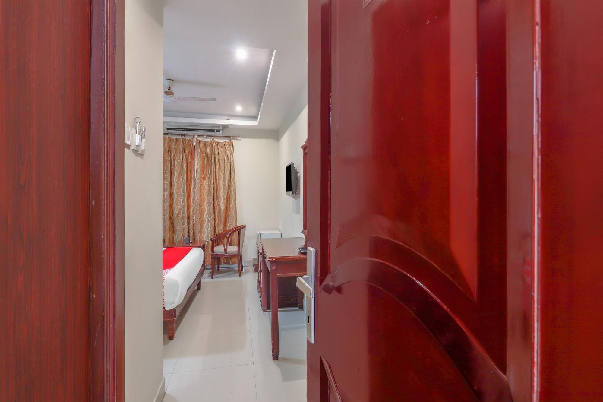 Hotel O Grandeur By Orbit Hotels Near Chennai Shopping Mall Хайдарабад Экстерьер фото
